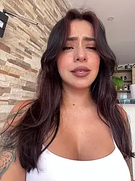 Snapshot of foxxy_lover chatting on February 11, 4:01 pm foxxy lover online show from February 11, 4:01 pm