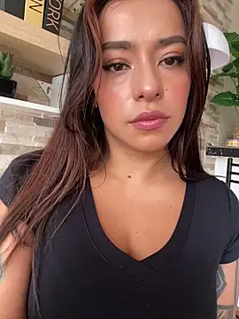 Snapshot of foxxy_lover chatting on April 13, 4:23 pm foxxy lover online show from April 13, 4:23 pm