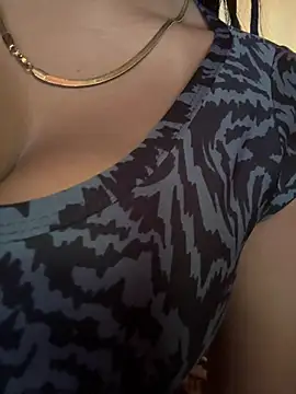 Snapshot of Scarlett_Viibe chatting on July 5, 3:52 pm Scarlett Viibe online show from July 5, 3:52 pm