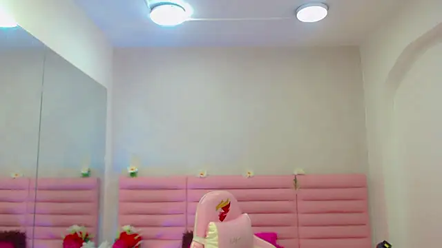 estefany squirt1 online show from February 5, 3:55 am