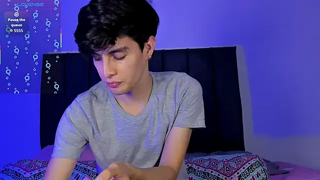 axxxel twink online show from April 28, 2:21 am
