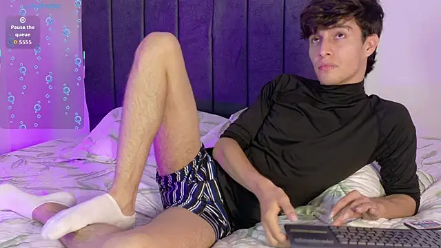 axxxel twink online show from June 22, 3:25 am
