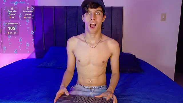 axxxel twink online show from August 1, 2:11 am