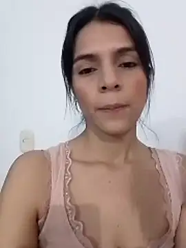 Snapshot of EvaMiranda chatting on May 26, 4:19 am EvaMiranda online show from May 26, 4:19 am