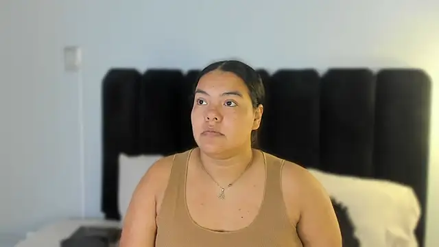 Amaranoir- online show from February 7, 4:16 am