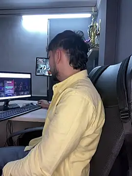 Snapshot of DylanC_ chatting on February 25, 11:14 pm DylanC online show from February 25, 11:14 pm
