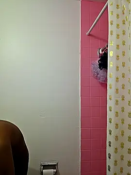 hormoneactivated online show from March 28, 6:18 pm