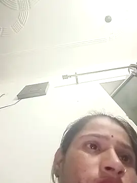 khushi rawat online show from March 15, 3:40 pm