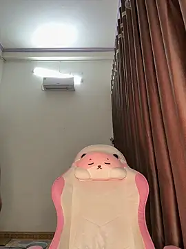 wang1472581 online show from February 8, 9:23 am