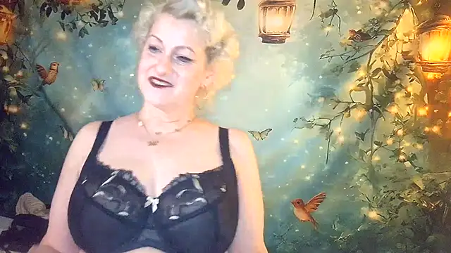 Snapshot of Blondie_the_librarian chatting on June 16, 1:36 pm Blondie the librarian online show from June 16, 1:36 pm