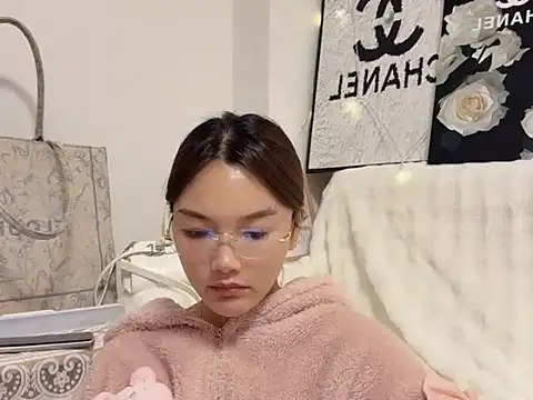 leilei660 online show from February 5, 5:17 pm