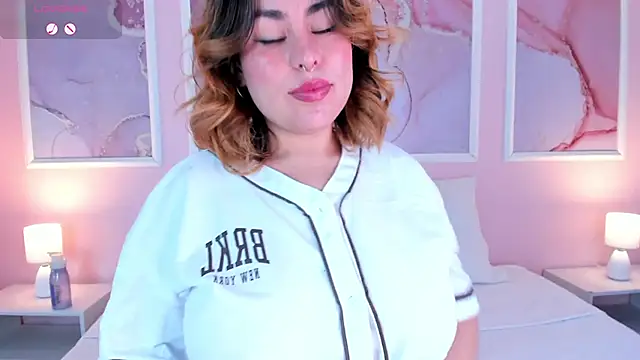 Snapshot of Kennya_Rodriguez chatting on February 8, 4:05 am Kennya Rodriguez online show from February 8, 4:05 am