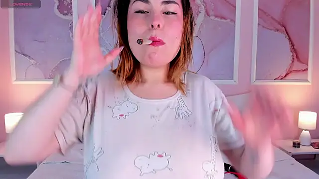 Snapshot of Kennya_Rodriguez chatting on February 10, 4:27 am Kennya Rodriguez online show from February 10, 4:27 am