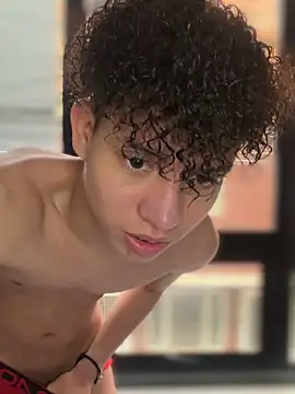 yoursexyjose online show from April 28, 7:19 pm