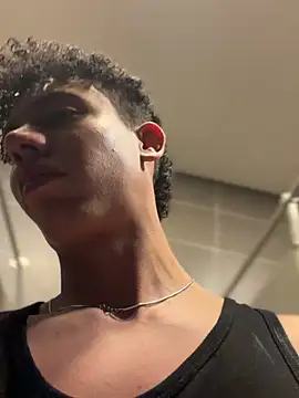 yoursexyjose online show from June 11, 9:46 pm