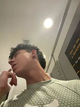 yoursexyjose online show from July 15, 8:47 pm