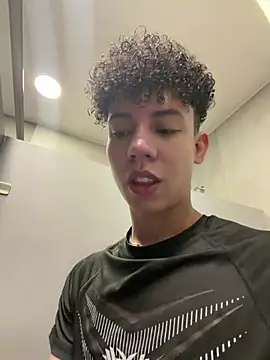 yoursexyjose online show from July 20, 6:43 pm