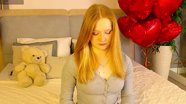 AmandaWatts online show from February 18, 5:03 am