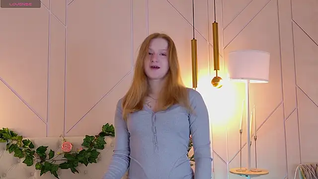 AmandaWatts online show from February 24, 5:16 am