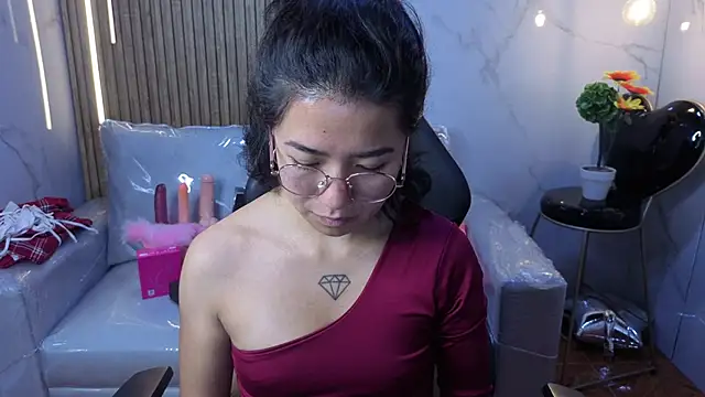 Lynn turner online show from March 9, 12:53 pm