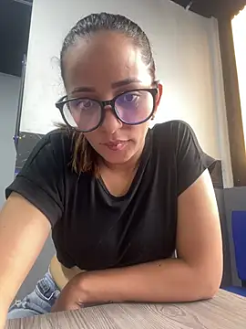 CristalOwens online show from July 19, 8:12 pm
