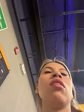 Mia Rosee1 online show from July 8, 8:46 pm