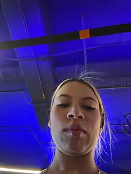 Mia Rosee1 online show from July 16, 7:31 pm