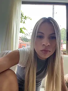 Mia Rosee1 online show from July 25, 9:45 pm