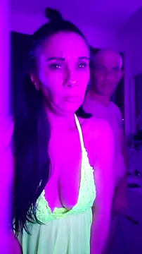 Snapshot of SweetValleyHotwife chatting on March 11, 1:17 pm SweetValleyHotwife online show from March 11, 1:17 pm