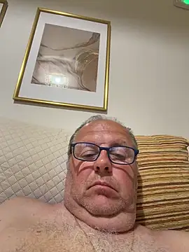 YachtCaptain10 online show from April 24, 11:29 pm