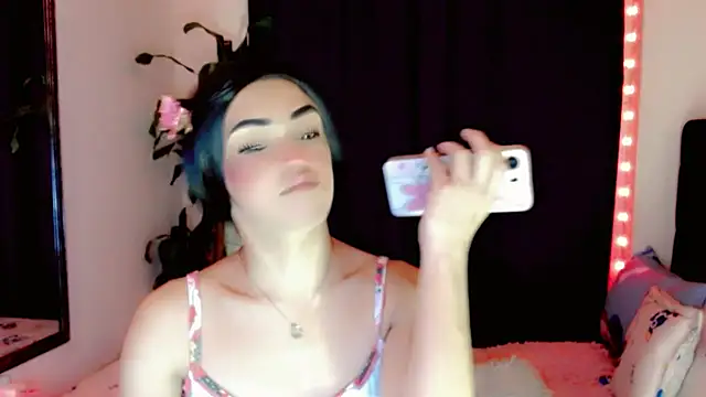 NathalialLooes online show from July 16, 12:49 am