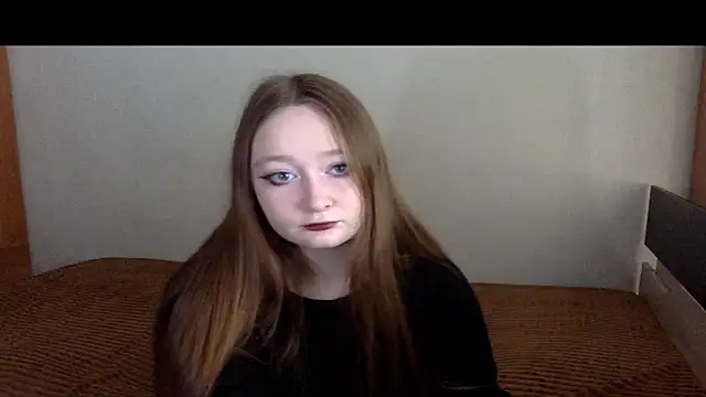 vikipinkk online show from March 3, 12:00 pm