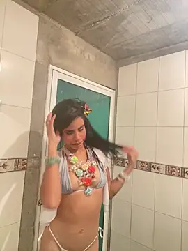 canela salvaje online show from February 11, 8:36 pm