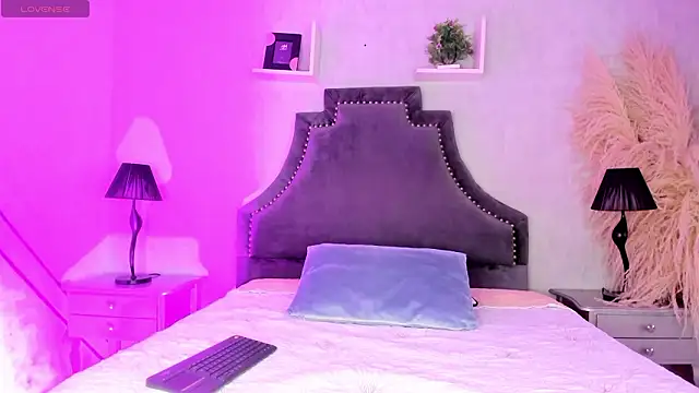 KarelyMitchel online show from March 9, 12:42 pm