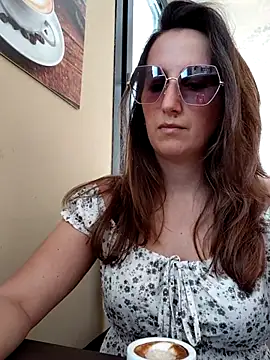 Snapshot of Alexdevil92 chatting on June 27, 2:34 pm Alexdevil92 online show from June 27, 2:34 pm