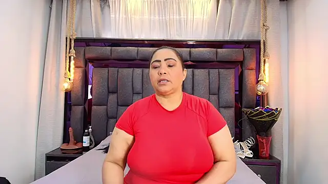 Karina Mendoza online show from May 1, 11:59 am