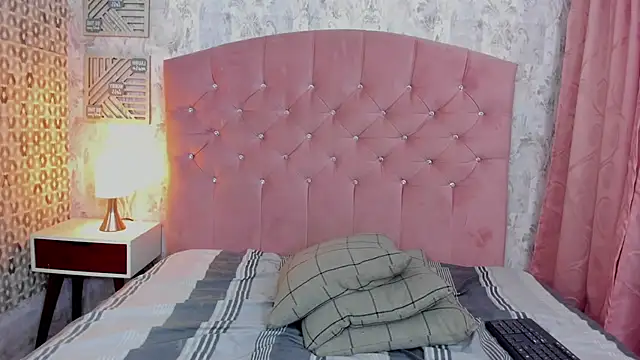 arlequiin  online show from February 22, 9:52 am