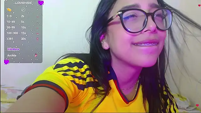 kimwii1 online show from March 27, 12:49 am