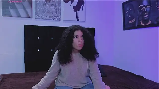 Zoe-yanin online show from March 11, 6:36 pm