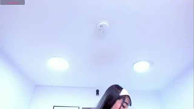 Maddie Rosee online show from February 17, 3:47 am