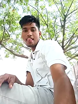 Snapshot of Krishna-10 chatting on May 25, 8:53 am Krishna-10 online show from May 25, 8:53 am