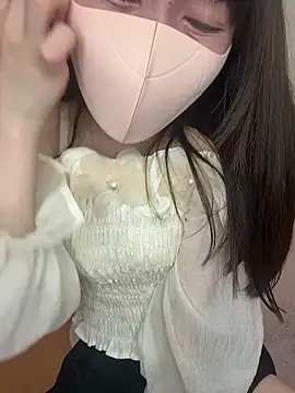 Snapshot of momo_mm chatting on May 19, 2:07 am momo mm online show from May 19, 2:07 am