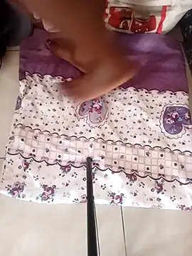 Snapshot of ShatraKaleesi chatting on May 6, 12:43 pm ShatraKaleesi online show from May 6, 12:43 pm