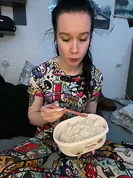 Carolina G0lden online show from April 27, 6:33 am