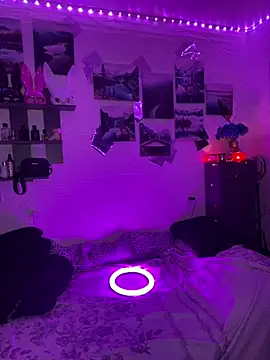 Carolina G0lden online show from April 28, 7:52 pm