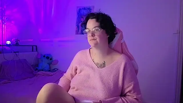 lunatigre4 online show from February 7, 7:39 pm