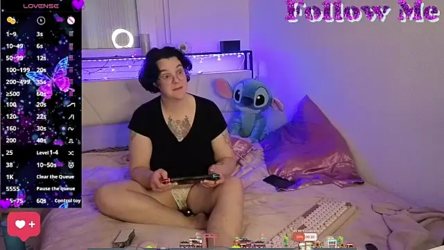 lunatigre4 online show from March 12, 3:07 pm