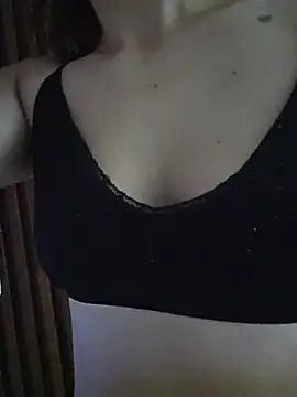 Snapshot of Kitty_San_xXx chatting on July 10, 11:24 am Kitty San xXx online show from July 10, 11:24 am