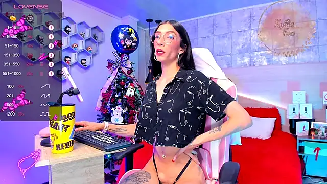 kylliefox  online show from December 27, 1:18 pm