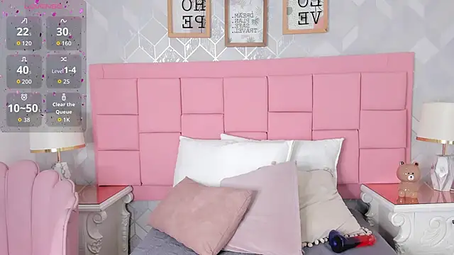 dolly kitter online show from February 14, 11:29 am